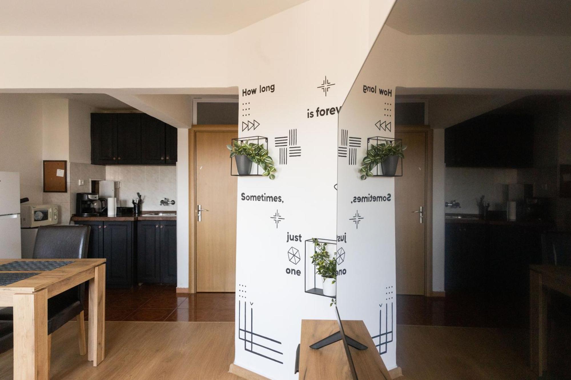 Lovely 1Bd Flat Near The Sea Garden By Flat Mаnаger ブルガス エクステリア 写真