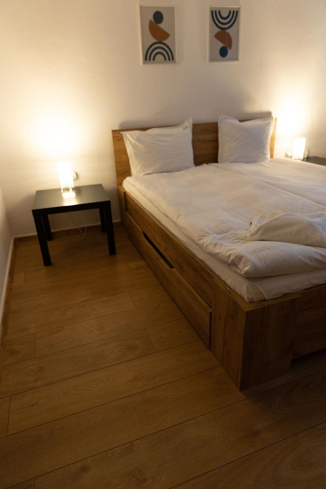 Lovely 1Bd Flat Near The Sea Garden By Flat Mаnаger ブルガス エクステリア 写真